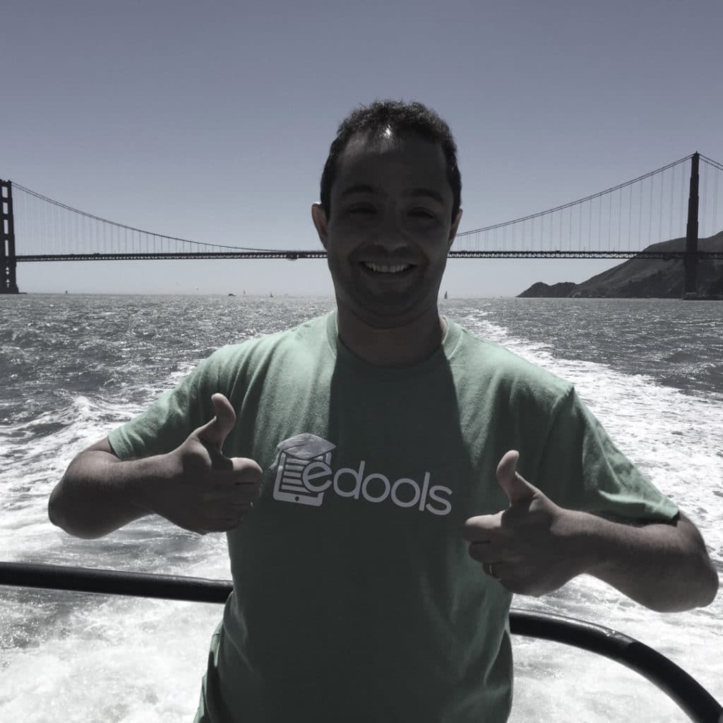 Passeio de barco na Golden Gate Bridge